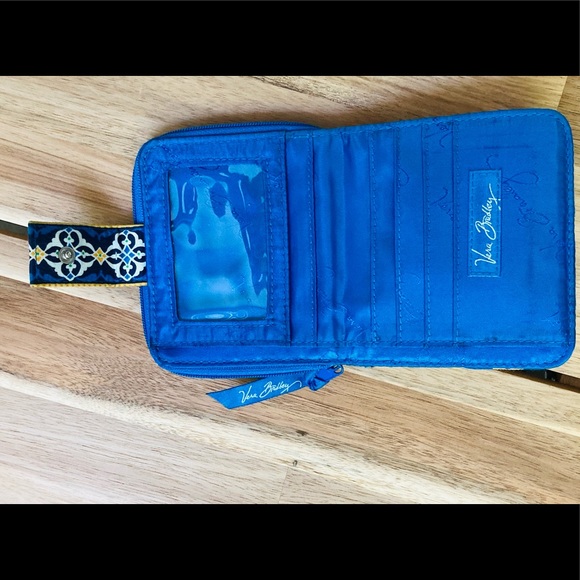Vera Bradley Riviera Blue Wallet - Picture 4 of 9